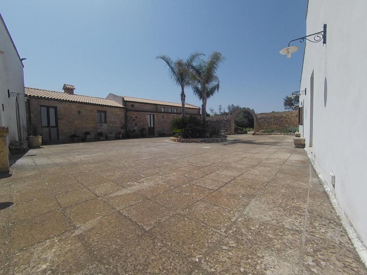 Azienda Agrituristica Masseria La Verna Patu Bagian luar foto